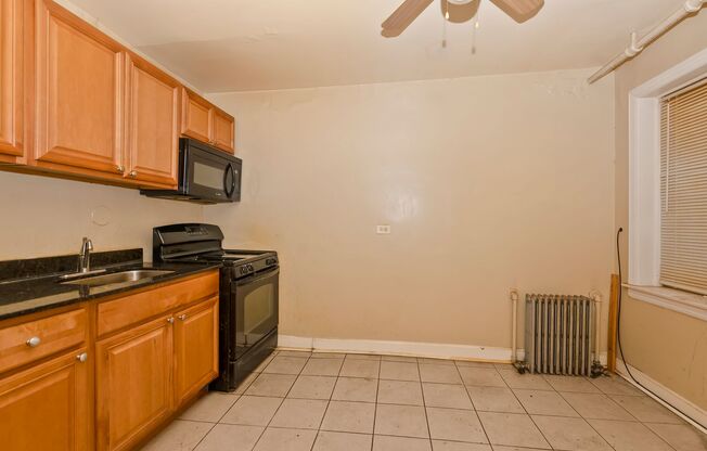 5618-5620 S MLK Dr