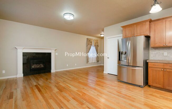 Charming Four Bedroom Home in Aloha on Quiet Cul-De-Sac!