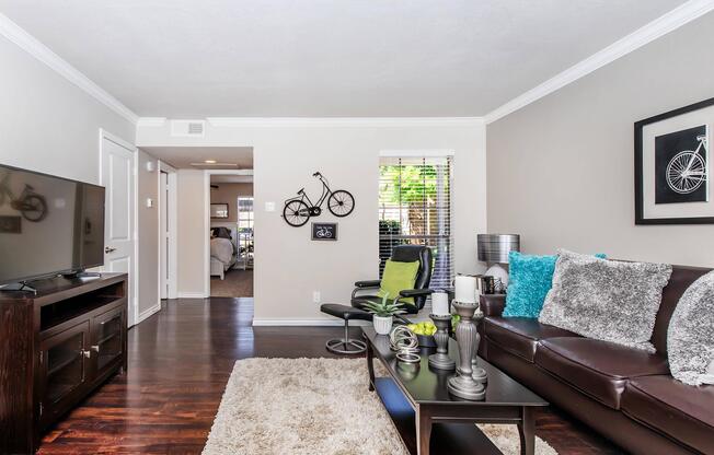 1 bed, 1 bath, 810 sqft, $1,485