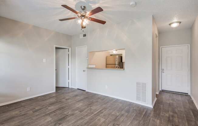 Unit 2C at Lakeridge Apartment Homes in Irving, Texas, TX