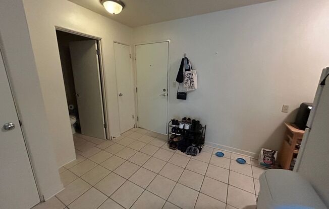 1 bed, 1 bath, $850, Unit 113