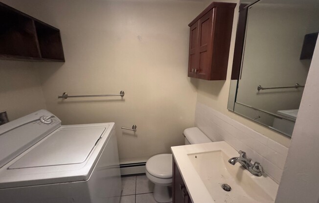 54 BISHOP ALLEN DR