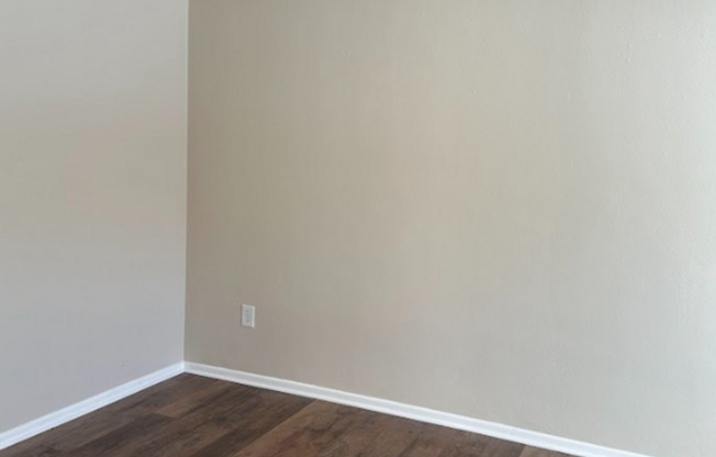 1 bed, 1 bath, 650 sqft, $1,265, Unit 1650-9