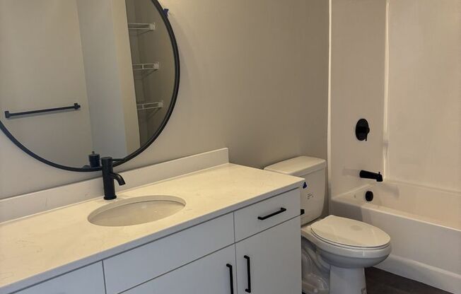 2 beds, 2 baths, 1,210 sqft, $2,000, Unit 320