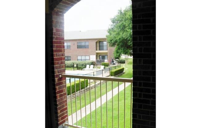 2 beds, 2 baths, $1,550