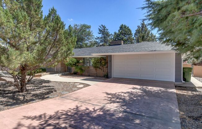 Completely Renovated home in Antelope Hills