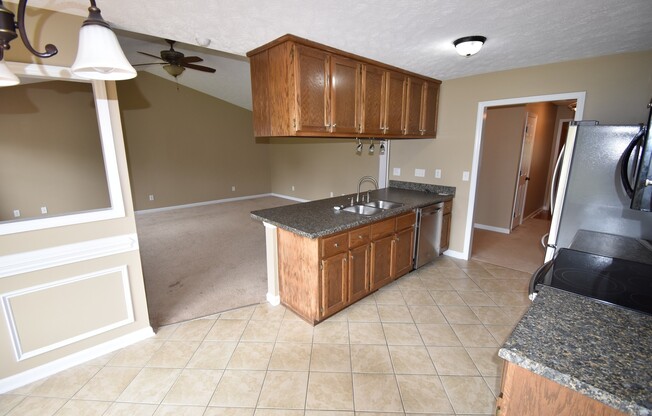 3 beds, 2 baths, $1,500