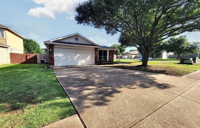 Charming 3BD/2BA Home with Spacious Backyard in Cedar Park