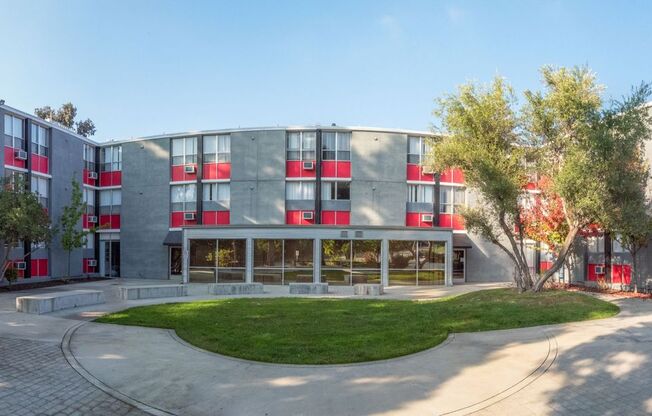 2 beds, 2 baths, 750 sqft, $2,295, Unit 358