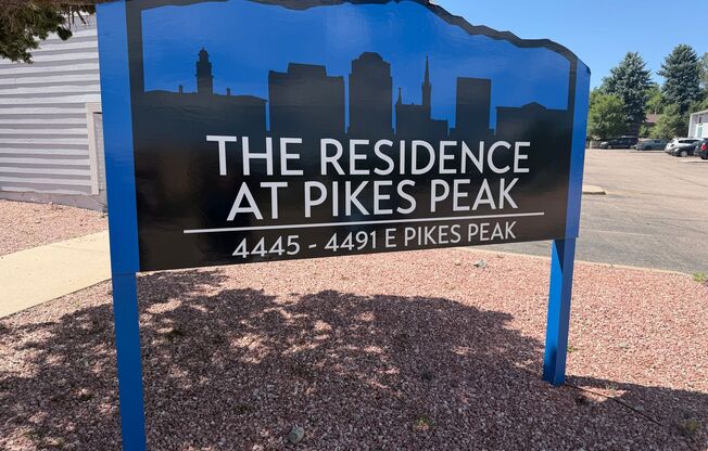 Pikes Peak | Spacious 2 Bedroom Apartments in Colorado Springs!