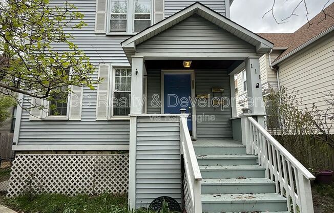 111 DES PLAINES AVE