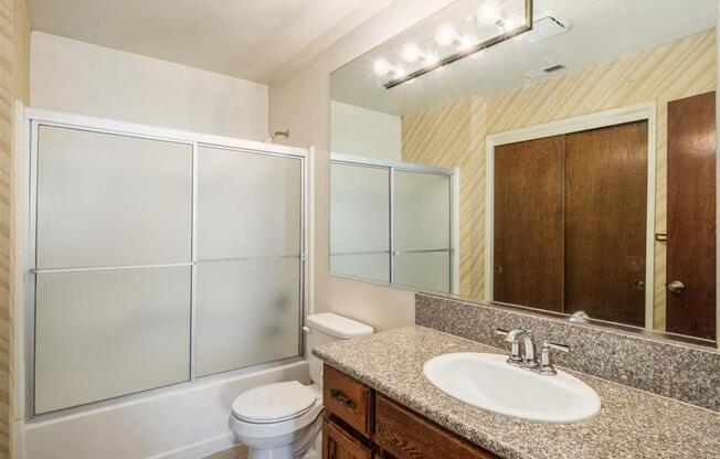 Luxurious Bathrooms at Scottsmen Too Apartments, Clovis