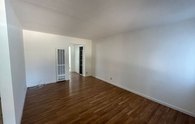 1 bed, 1 bath, $1,600, Unit 11