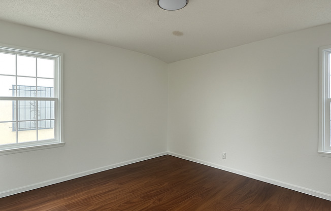 3 beds, 1 bath, 1,100 sqft, $2,650, Unit Unit #6