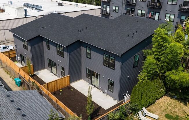 Townhome-Style Living at SE 56th & Burnside