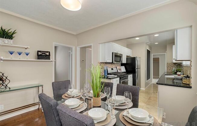 !!!CHARMING 4 BED 1 BATH HOME, DETACHED GARAGE, IN NORMAL HEIGHTS, AC, INCREDIBLE BACKYARD !!!