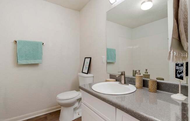 Lakeshore Landing Bathroom