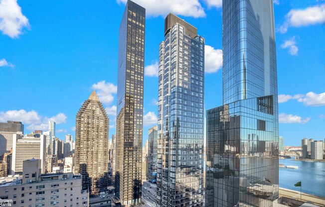 1 bed, 1 bath, $3,850, Unit 27D