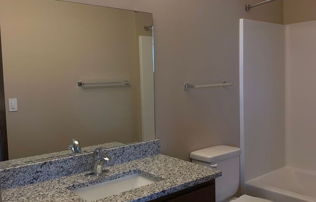 1 bed, 1 bath, 612 sqft, $1,515, Unit 117 - Oxford
