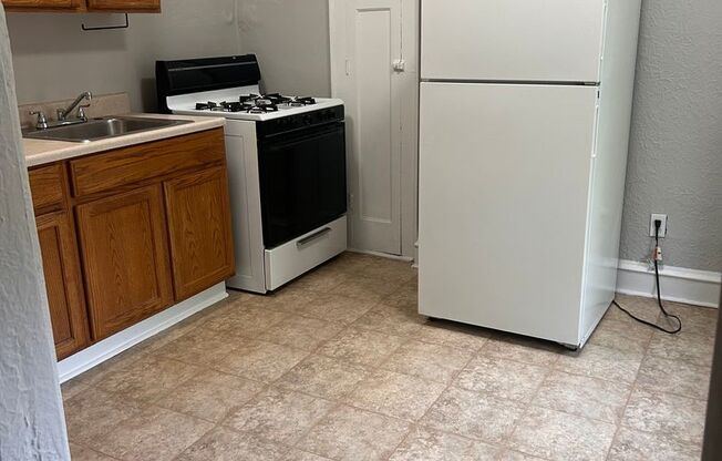 Fully Renovated 1 Bed apartment in Brewers Hill