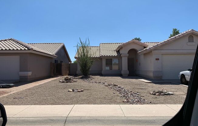 Charming 3 bedroom in Peoria!!