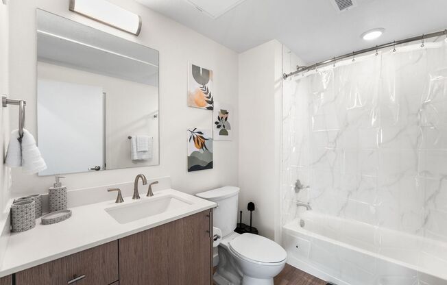 2 beds, 2 baths, 798 sqft, $2,400, Unit 527