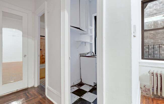 342 W 56 ST