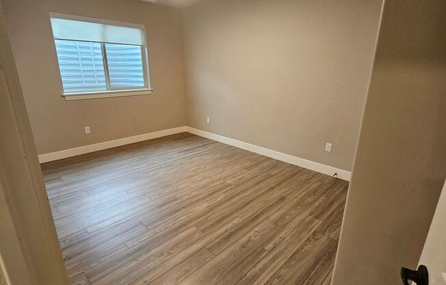 2 beds, 1 bath, $1,500, Unit UNIT B