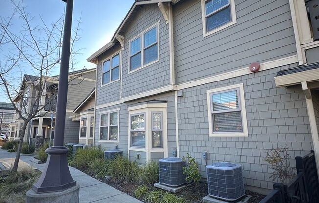 H Street Apartments