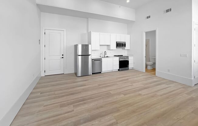 1 bed, 1 bath, 514 sqft, $2,250, Unit 1301
