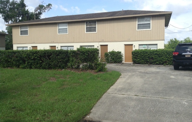 2 Bedroom 2 Bath Townhome convenient to UCF in East Orlando