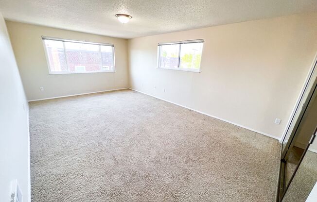 4 beds, 2 baths, 1,732 sqft, $4,595, Unit 100