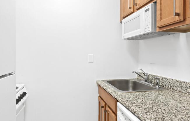 Studio, 1 bath, $3,495, Unit 4MM