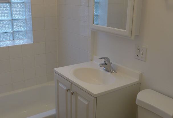 1 bed, 1 bath, 675 sqft, $1,595, Unit 48141B