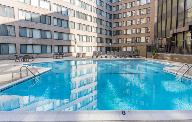 Studio, 1 bath, 460 sqft, $2,200