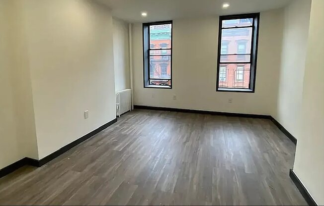 1 bed, 1 bath, $3,300, Unit 4E