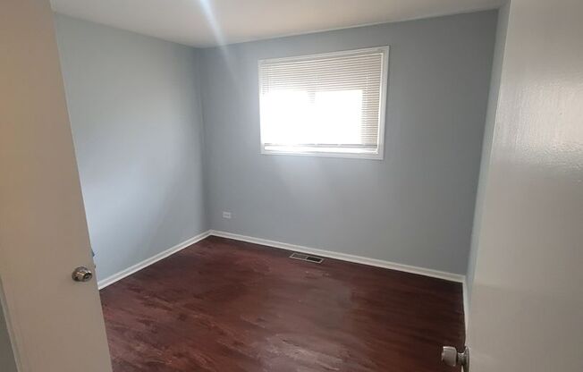 3 beds, 1 bath, $2,250