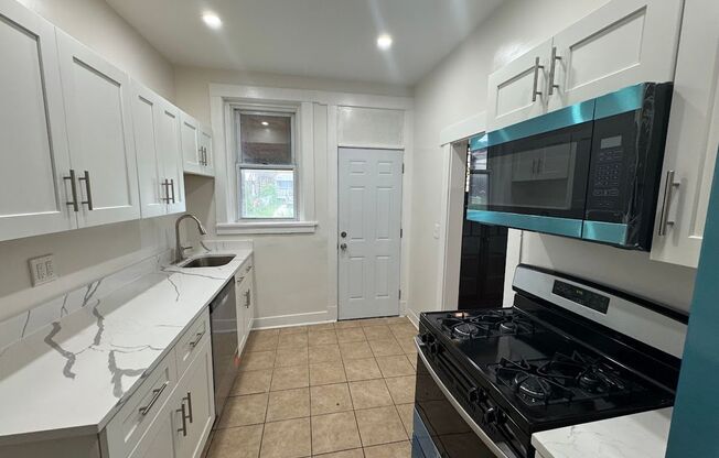 Renovated 3-Bedroom House with Air Conditioning