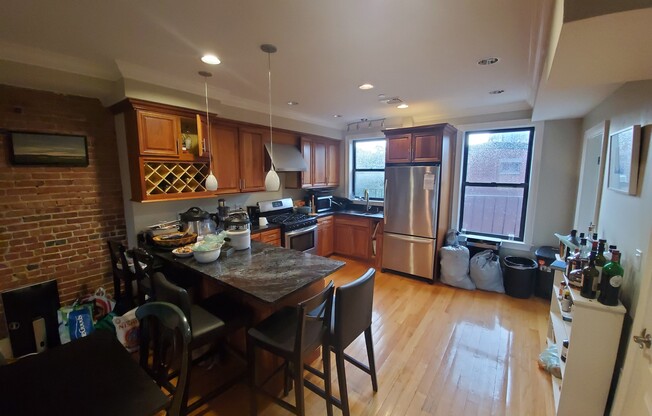 681 TREMONT