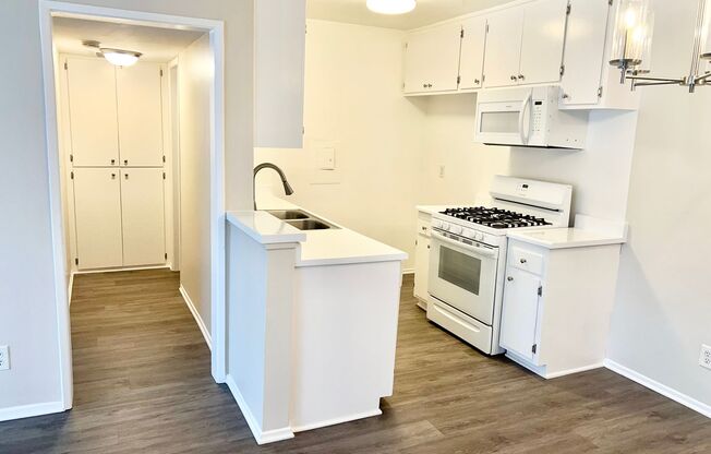 1 bed, 1 bath, 648 sqft, $1,995, Unit 205