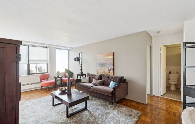 1 bed, 1 bath, 650 sqft, $1,175, Unit 816