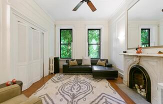 332 W 46 ST