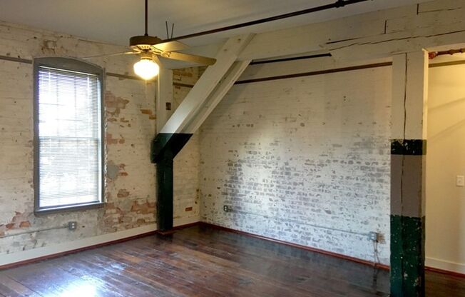 1 bed, 1 bath, 800 sqft, $1,390, Unit 448
