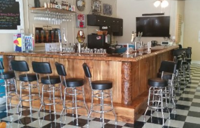 Uncorked Wine & Beer Bar