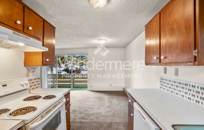 1 bed, 1 bath, $950, Unit 04