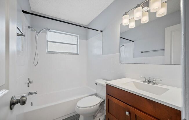 1 bed, 1 bath, 650 sqft, $1,445, Unit 621-6