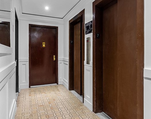 1 bed, 1 bath, $3,100, Unit 6E