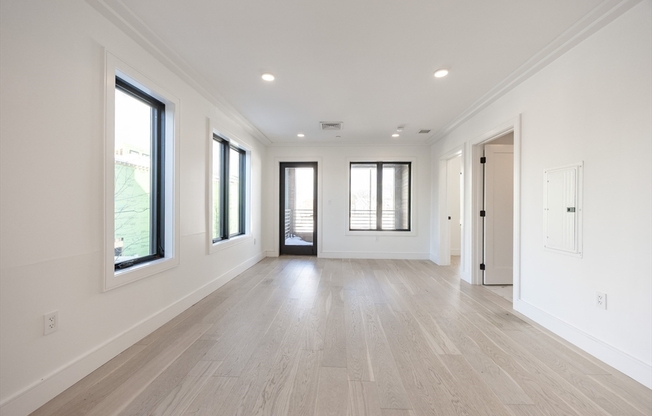 1 bed, 1 bath, 688 sqft, $2,950, Unit 209