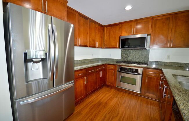 2 beds, 2 baths, $3,950, Unit Unit 1604