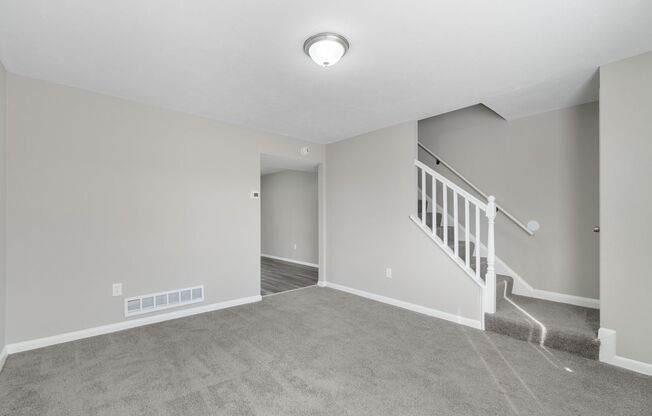 2 beds, 1 bath, $1,599